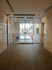 アゼリア学芸大学_エントランスホール