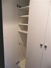 ブランシック白金台_シューズBOX(左側:開放状態) ブランシック白金台_シューズBOX(左側:開放状態)